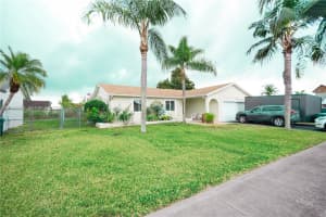 26581 Sw 122nd Ct Homestead, FL 33032 - MLS#A11990662