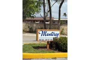 860 207th Ter , Miami, FL 33179 - MLS#A11990731