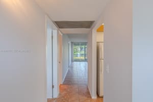 9325 Lagoon Pl 105 Davie, FL 33324 - MLS#A11990736