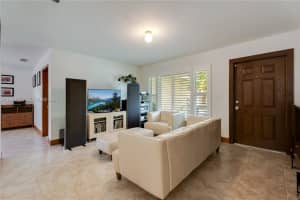 9014 163rd Ter , Palmetto Bay, FL 33157 - MLS#A11990751