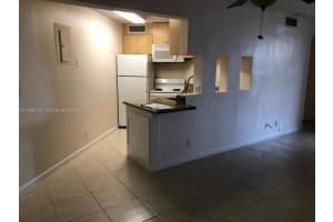 215 Lake Pointe Dr 103 Oakland Park, FL 33309 - MLS#A11990757