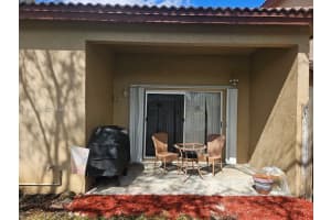 16132 Emerald Cove Rd, Weston