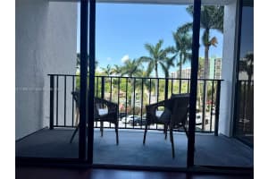 200 Leslie Dr , Hallandale Beach, FL 33009 - MLS#A11990790