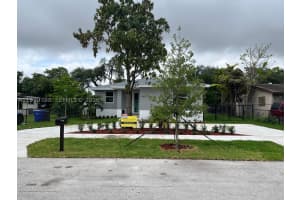 6237 Lincoln St, Hollywood, FL 33024, - MLS#A11990798