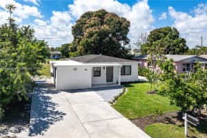 328 Sw 11th Ave Delray Beach, FL 33444 - MLS#A11990809