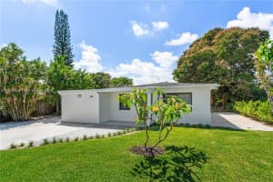 328 Sw 11th Ave Delray Beach, FL 33444 - MLS#A11990809