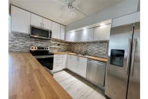 2101 Atlantic Shores Blvd 320 Hallandale Beach, FL 33009 - MLS#A11990813