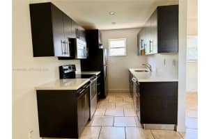 1824 Monroe St 11 Hollywood, FL 33020 - MLS#A11990862