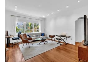 910 Lenox Ave 2, Miami Beach