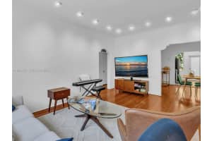 910 Lenox Ave 2 Miami Beach, FL 33139 - MLS#A11990863