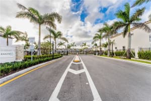 5514 Nw 27th St Lauderhill, FL 33313 - MLS#A11990881