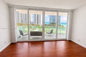 100 Bayview Dr APT 911, Sunny Isles Beach, FL 33160, - MLS#A11990904