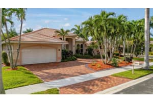 392 Coconut Cir Weston, FL 33326 - MLS#A11990916