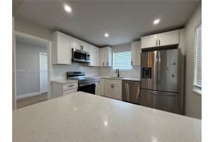 7571 Eaton St, Hollywood, FL 33024, - MLS#A11990931