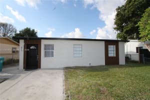 530 10th Ave , Boynton Beach, FL 33435 - MLS#A11990962