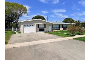 4731 Nw 11th St Lauderhill, FL 33313 - MLS#A11990976