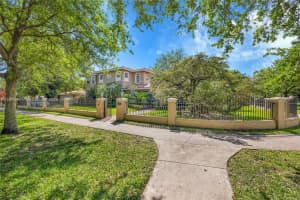 6200 Granada Blvd , Coral Gables, FL 33146 - MLS#A11990991