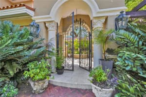 6200 Granada Blvd , Coral Gables, FL 33146 - MLS#A11990991