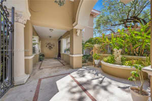6200 Granada Blvd , Coral Gables, FL 33146 - MLS#A11990991