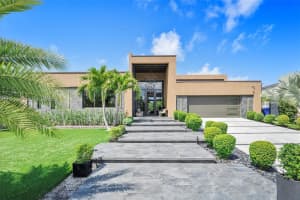 2215 Ne 19th St Fort Lauderdale, FL 33305 - MLS#A11991021