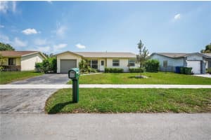 401 Nw 83rd Way Pembroke Pines, FL 33024 - MLS#A11991022