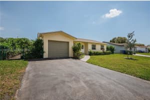 401 Nw 83rd Way Pembroke Pines, FL 33024 - MLS#A11991022