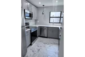 1617 Jefferson Ave 204 Miami Beach, FL 33139 - MLS#A11991023