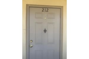 2 Briarwood Cir 212 Hollywood, FL 33024 - MLS#A11991031