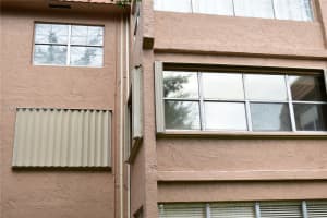 9800 Sunrise Lakes Blvd 208 Sunrise, FL 33322 - MLS#A11991035