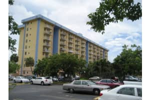 4550 Nw 9th St 414e, Miami