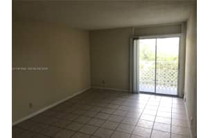 4550 NW 9th St #414e, Miami, FL 33126, - MLS#A11991068