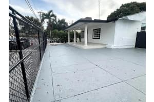 248 Sw 18th Ct Miami, FL 33135 - MLS#A11991097