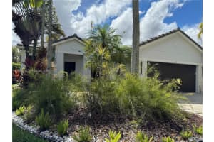 1137 Croton Ct, Weston