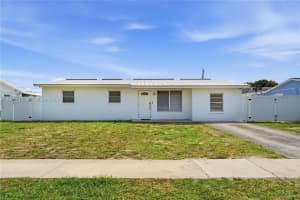 3352 Taconic Dr, West Palm Beach