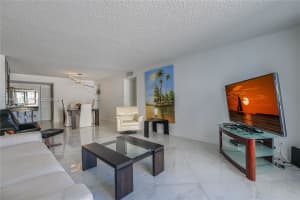 2401 S Ocean Dr APT 305, Hollywood, FL 33019, - MLS#A11991129