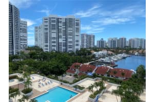 3640 Yacht Club Dr , Aventura, FL 33180 - MLS#A11991140
