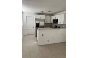 644 Sw 1st Ct 644 Hallandale Beach, FL 33009 - MLS#A11991156