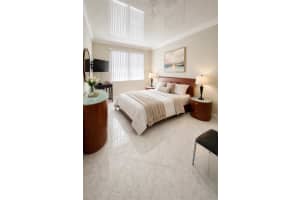 1980 S Ocean Dr 12l Hallandale Beach, FL 33009 - MLS#A11991158