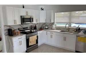 750 Polk St, Hollywood, FL 33019, - MLS#A11991183