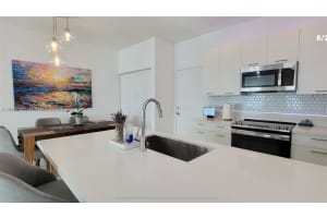 4675 NW 83rd Pkwy , Doral, FL 33166 - MLS#A11991185