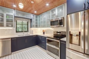 233 Velarde Ave. Coral Gables, FL 33134 - MLS#A11991232