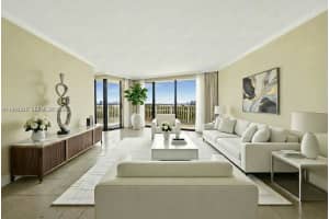 1000 Quayside Ter 706, Miami