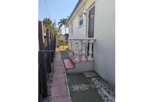 648 E 40th St Hialeah, FL 33013 - MLS#A11991252