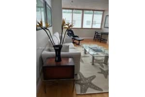 5005 Collins Ave APT 423, Miami Beach, FL 33140, - MLS#A11991283