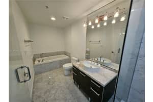 253 2nd St , Miami, FL 33132 - MLS#A11991287