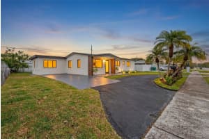 10445 149th Ter , Miami, FL 33176 - MLS#A11991301