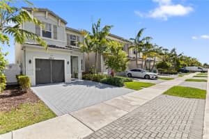 4910 Nw 48th Ter, Tamarac 4910 Nw 48th Ter, Tamarac