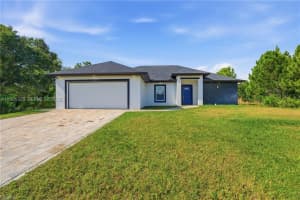 1013 Atherton Ave Lehigh Acres, FL 33971 - MLS#A11991328
