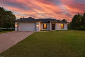 1013 Atherton Ave Lehigh Acres, FL 33971 - MLS#A11991328