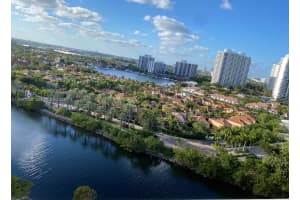 20505 Country Club Dr , Aventura, FL 33180 - MLS#A11991338